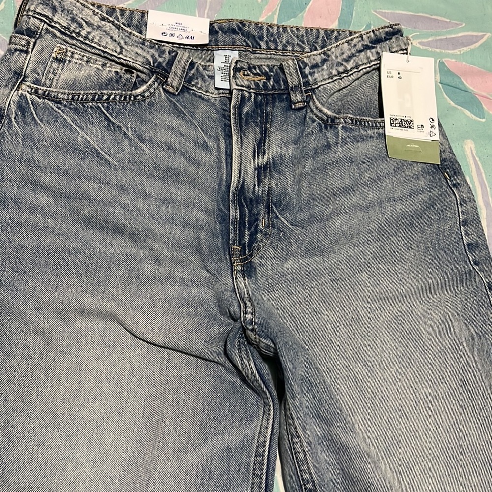 Wide Ultra Hight waist Denim Blue colour Jeans.